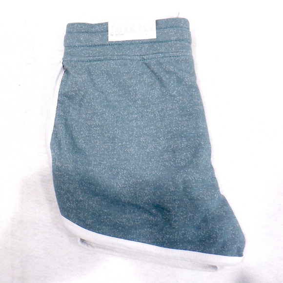 LOVE ME Green Shorts NWT - Picture 4 of 6